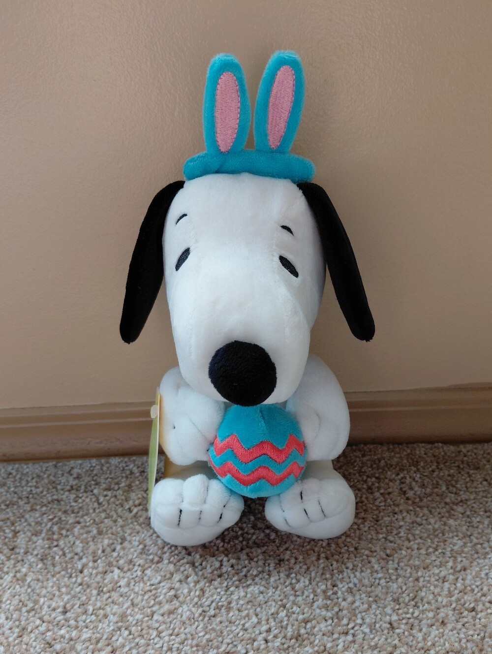 Plush Snoopy Easter Edition